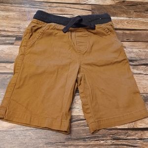 Elastic waist tan shorts